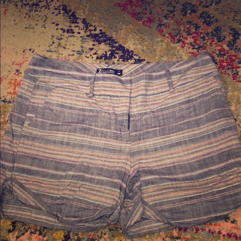 Women’s New York & Company size 14 waste shorts